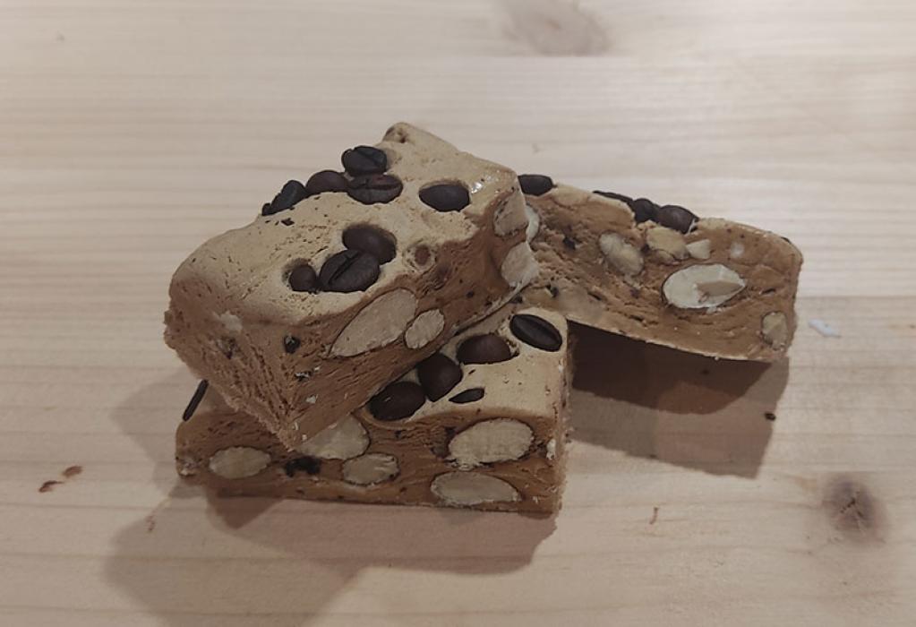 nougat tendre au café